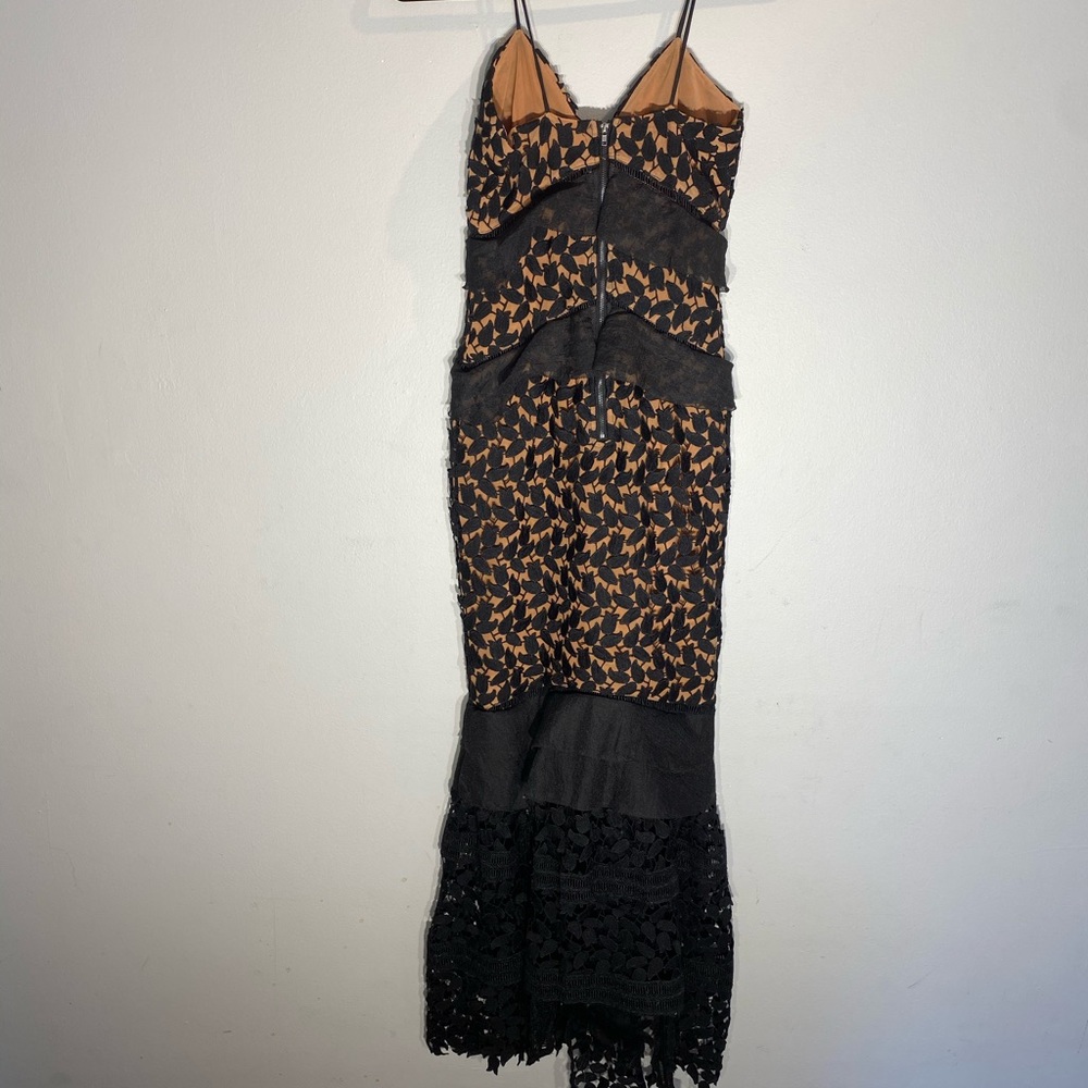Gorgeous Lace Gown**Small $348 - Picture 6 of 8